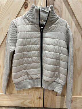 oliver.o Light Cream Quilted Knit-Sleeve Zip Jacket